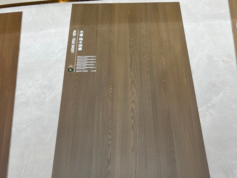 BIGCC9189MO26YJ Muri . teak smoky