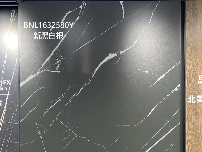 BNL1632580Y NEW BLACK AND WHITE ROOTS