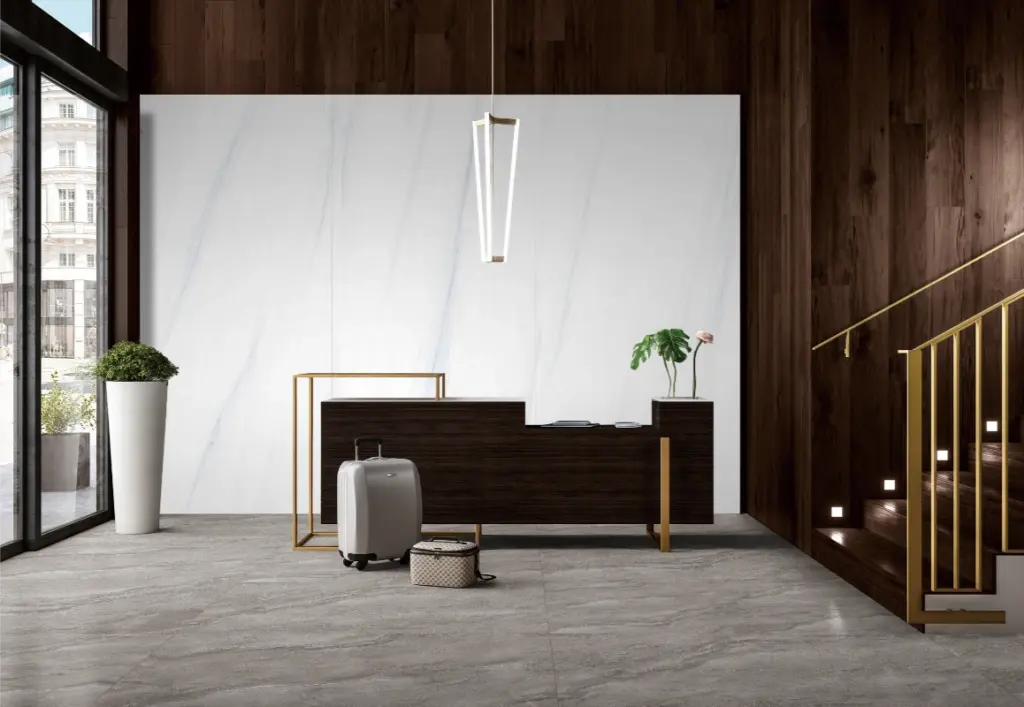 BNL1279109MY ARCTIC GLACIER WHITE