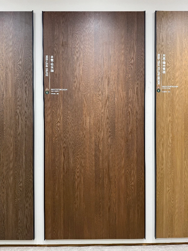 BIGCC1279M019SM Muri-Teak Café