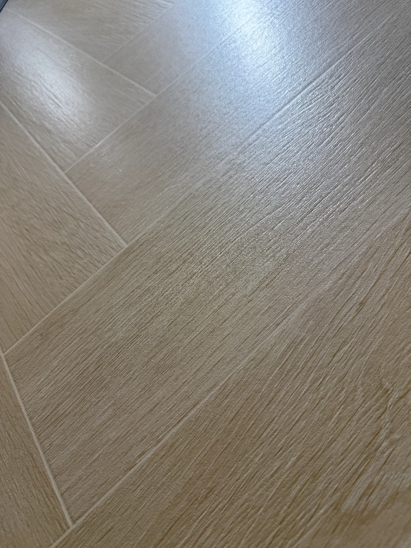 BIGCC612MR26YMJ Golden wire wood grain - log brown