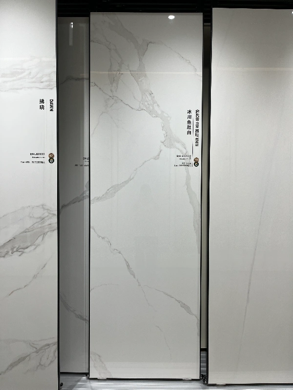 BNL82672 GLACIER FISH BELLY WHITE