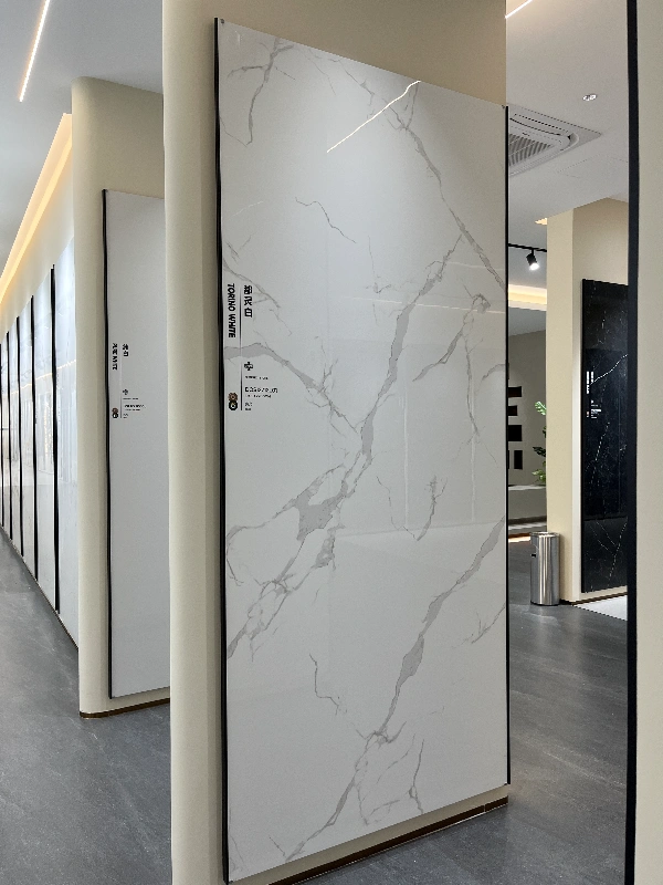 DQS12712L01 TURIN WHITE